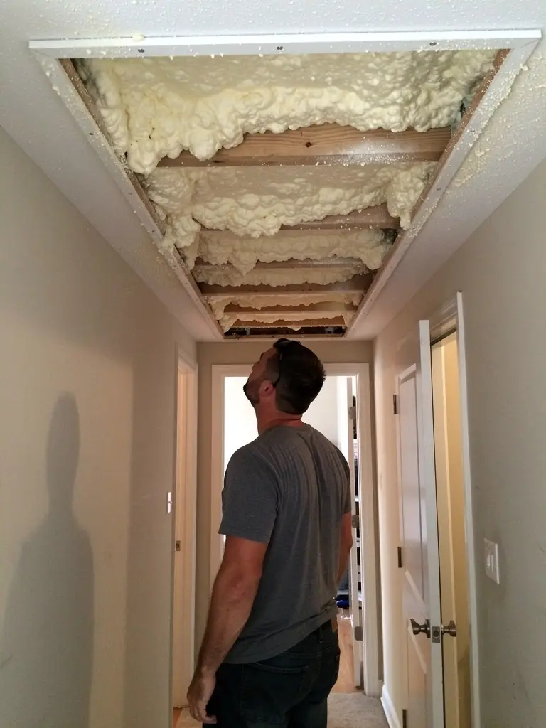 spray-foam-insulation-png
