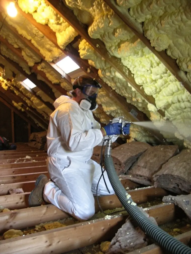 spray-foam-insulation-png